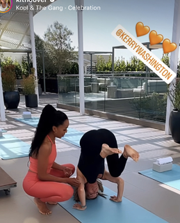 Kit Hoover feet photo thumbnail