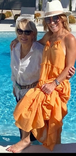 Kit Hoover feet photo thumbnail