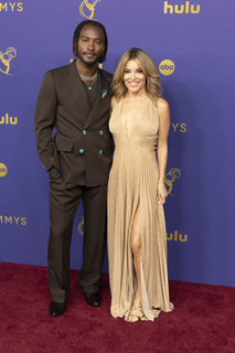 Kit Hoover feet photo thumbnail