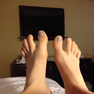 Kitty feet photo 1