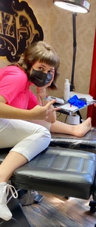 Klara Castanho feet photo thumbnail