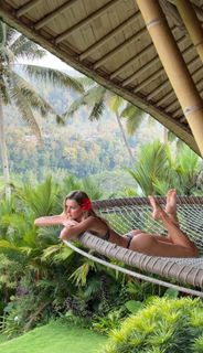 Klara Hellqvist feet photo thumbnail