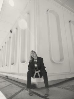 Klara Hellqvist feet photo thumbnail