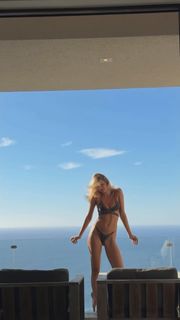 Klara Hellqvist feet photo 20