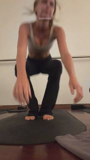 Klara Hellqvist feet photo 20