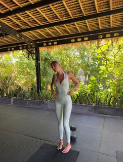 Klara Hellqvist feet photo 11