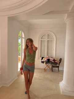 Klara Hellqvist feet photo 2