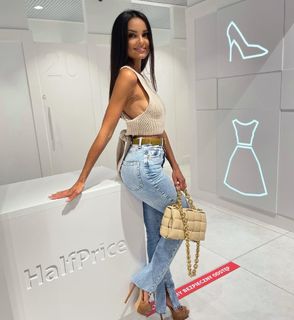 Klaudia El Dursi feet photo 8