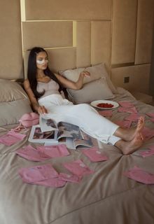 Klaudia El Dursi feet photo 2
