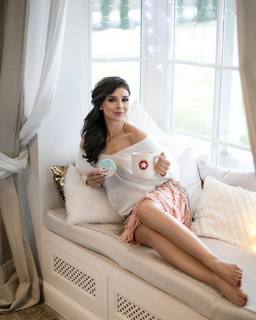 Klaudia Halejcio feet photo thumbnail