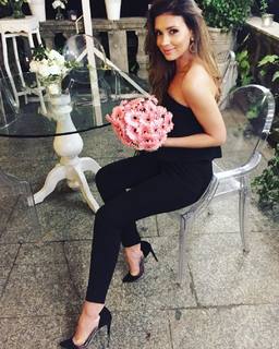 Klaudia Halejcio feet photo thumbnail