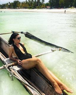 Klaudia Halejcio feet photo thumbnail