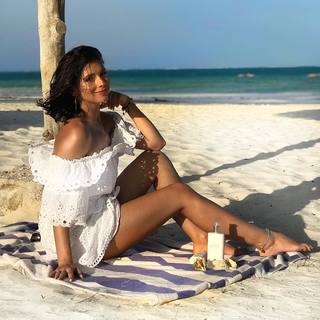 Klaudia Halejcio feet photo thumbnail