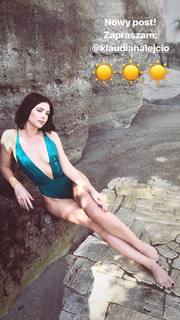 Klaudia Halejcio feet photo thumbnail