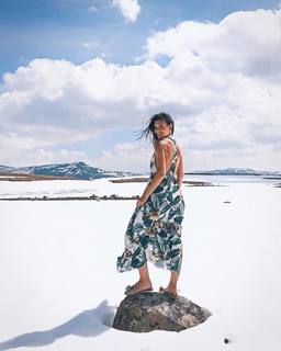 Klaudia Halejcio feet photo thumbnail