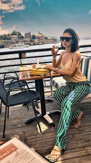 Klaudia Halejcio feet photo thumbnail