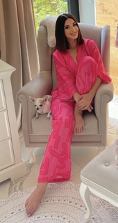 Klaudia Halejcio feet photo thumbnail