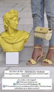 Klaudia Halejcio feet photo thumbnail