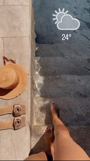 Klaudia Halejcio feet photo thumbnail