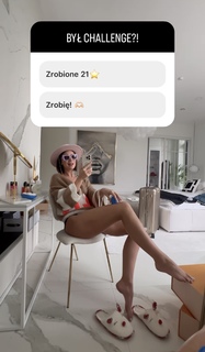 Klaudia Halejcio feet photo thumbnail