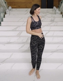 Klaudia Halejcio feet photo thumbnail