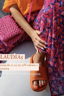Klaudia Halejcio feet photo thumbnail