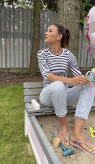 Klaudia Halejcio feet photo thumbnail