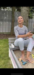 Klaudia Halejcio feet photo thumbnail