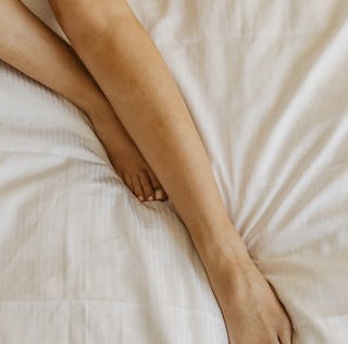 Klaudia Halejcio feet photo thumbnail