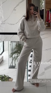 Klaudia Halejcio feet photo thumbnail