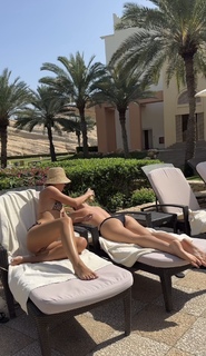Klaudia Halejcio feet photo thumbnail