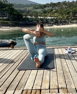 Klaudia Halejcio feet photo thumbnail