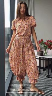 Klaudia Halejcio feet photo thumbnail