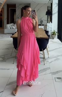 Klaudia Halejcio feet photo thumbnail