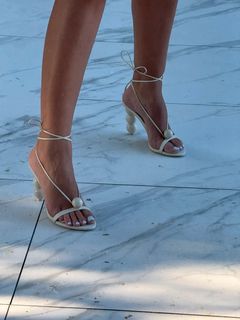 Klaudia Halejcio feet photo thumbnail