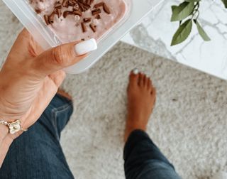 Klaudia Halejcio feet photo thumbnail