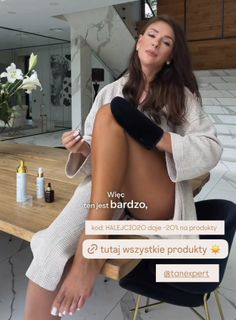 Klaudia Halejcio feet photo 6
