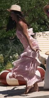 Klaudia Halejcio feet photo 3