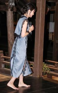 Ko Shibasaki feet photo 8