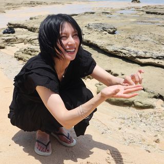 Ko Shibasaki feet photo 11
