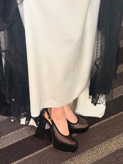 Ko Shibasaki feet photo 4