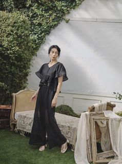 Ko Shibasaki feet photo 2