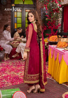 Komal Meer feet photo 4