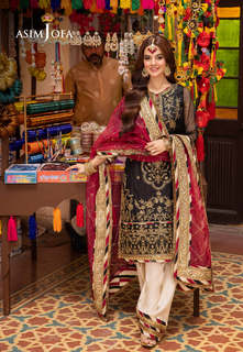 Komal Meer feet photo 9