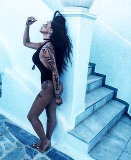 Konnie Metaxa feet photo 13