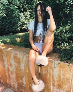 Konnie Metaxa feet photo 2