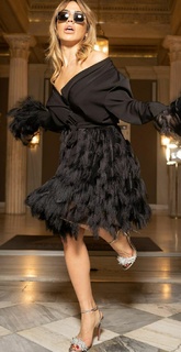 Konnie Metaxa feet photo 5