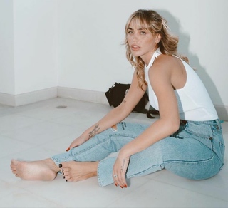Konnie Metaxa feet photo 20