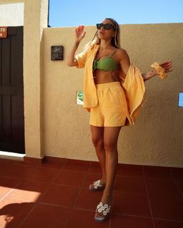 Konnie Metaxa feet photo 14