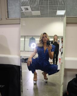Konnie Metaxa feet photo 1